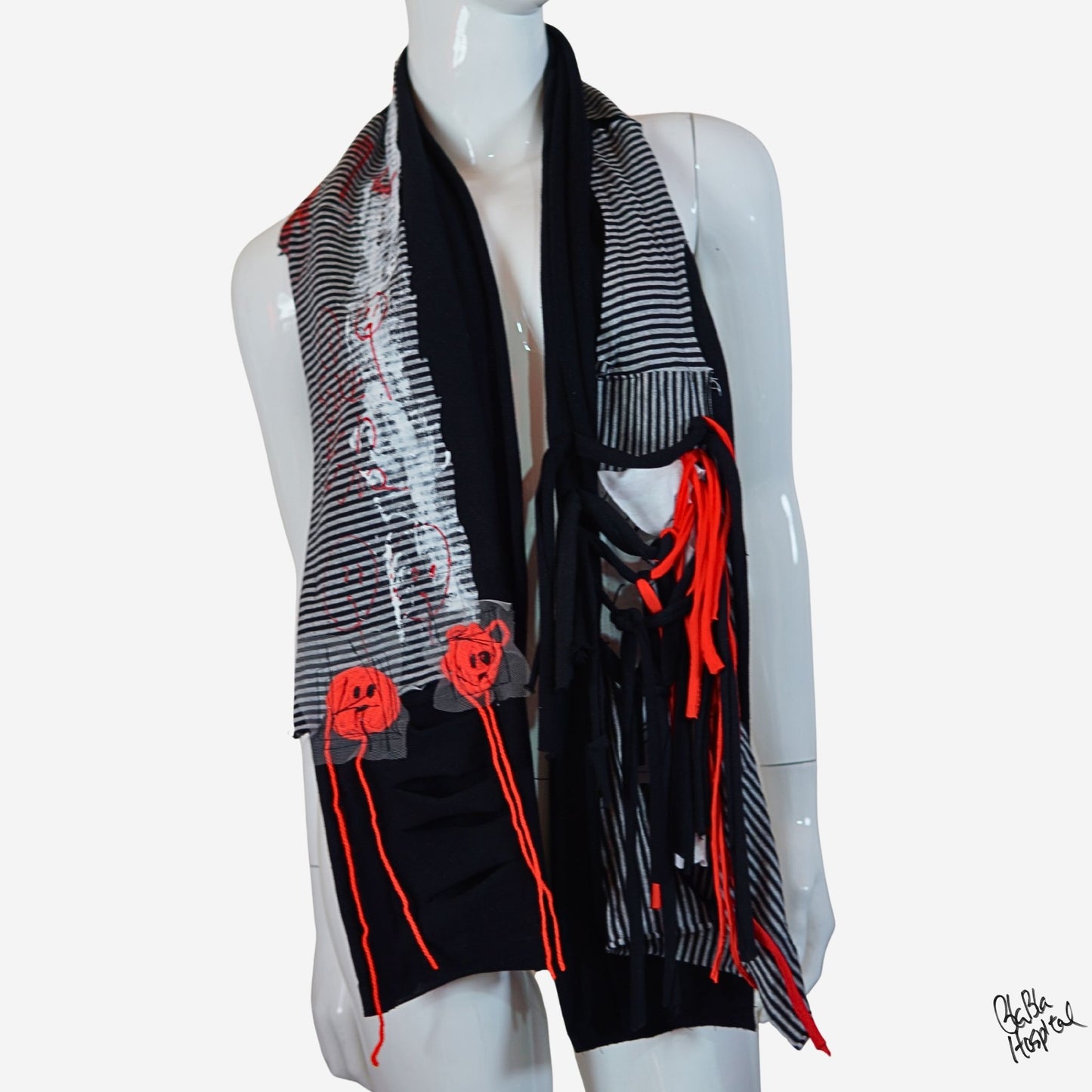 Face No.004 | Fabric Art グレーxブラックしましまデザイン– 黒スカーフ