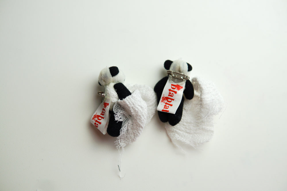 Harajuku fashion Yamikawaii 1Panda Small Doll Brooch・パンダブローチ1個