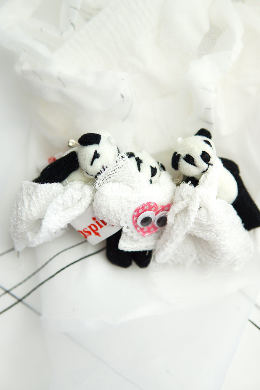 Harajuku fashion Yamikawaii 1Panda Small Doll Brooch・パンダブローチ1個