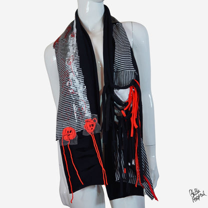 Face No.004 | Fabric Art グレーｘブラックしましまデザイン– 黒スカーフ
