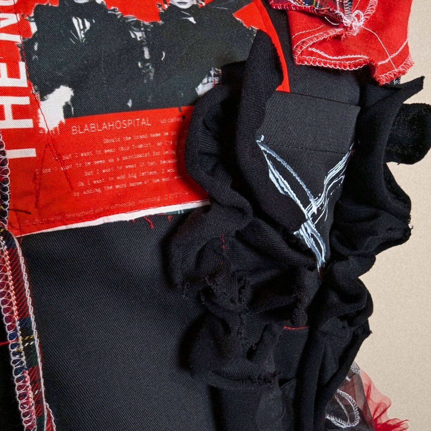 Blabla Nurse - Black Red