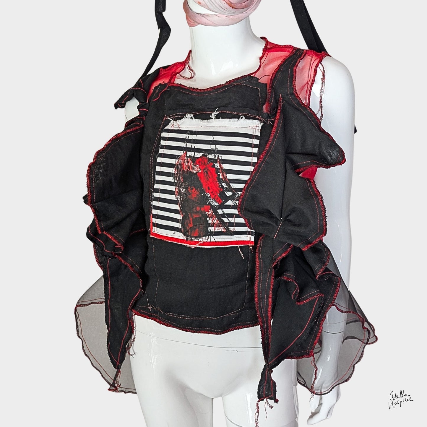 Red Air - No.03 |黒ガーゼ直感フリル オーガンジートップス –レイヤー重ね着用