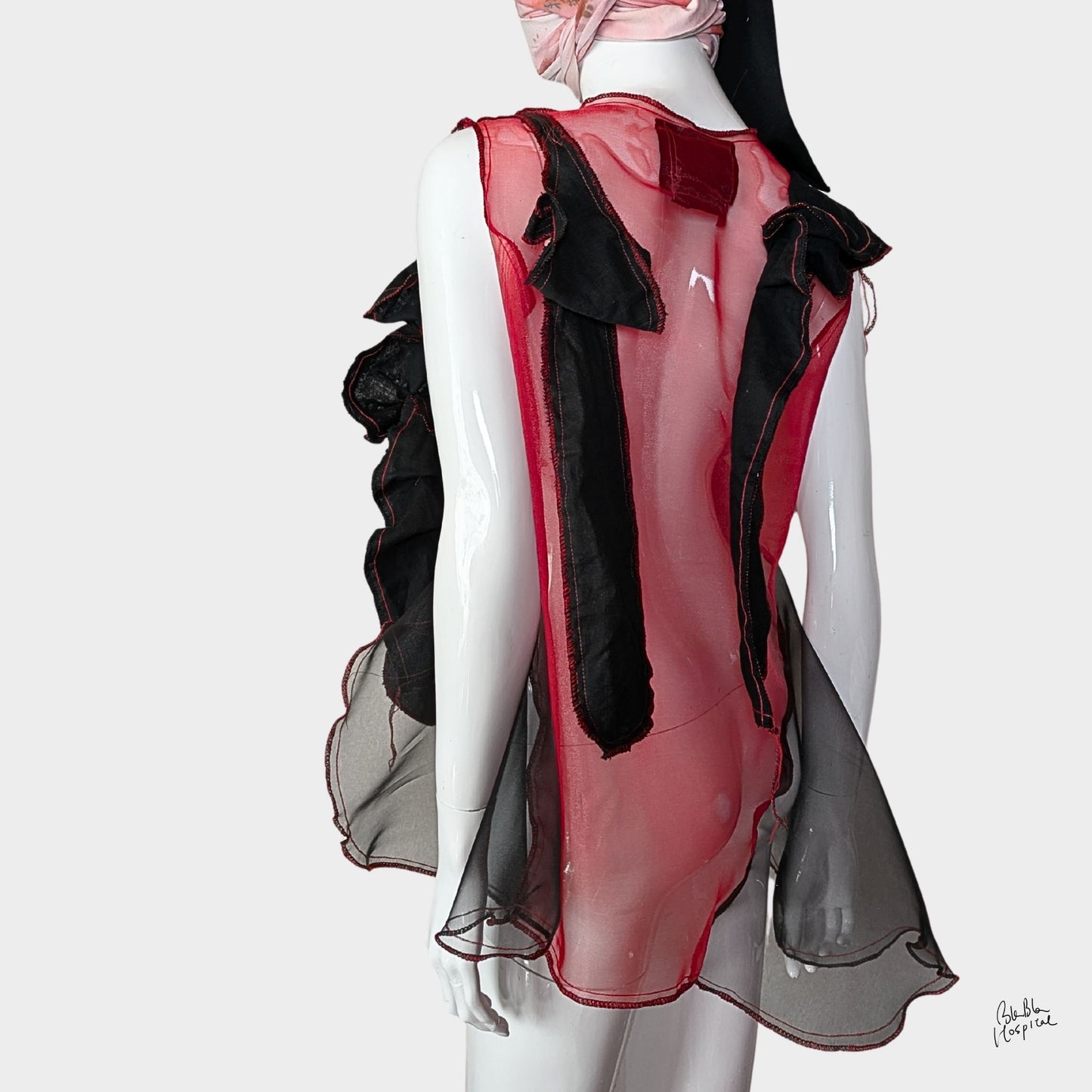 Red Air - No.03 |黒ガーゼ直感フリル オーガンジートップス –レイヤー重ね着用