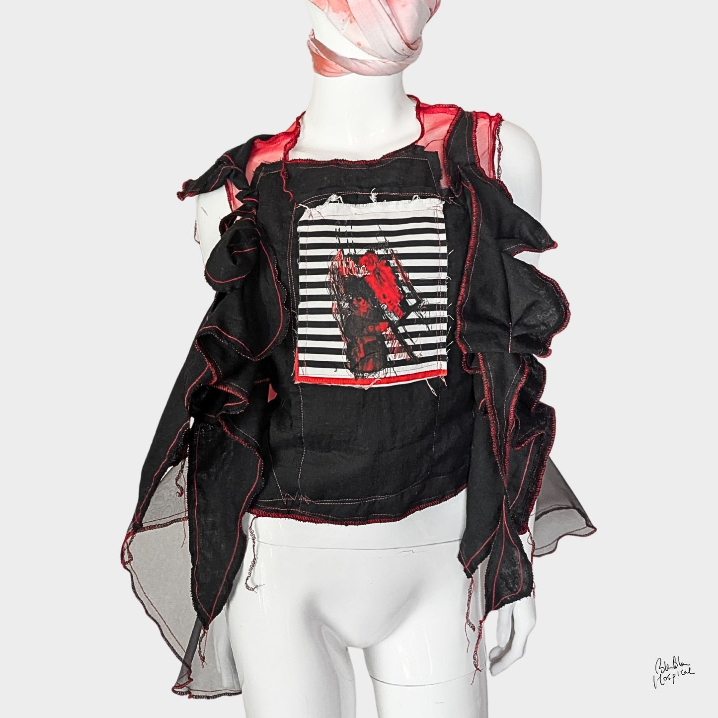 Red Air - No.03 |黒ガーゼ直感フリル オーガンジートップス –レイヤー重ね着用