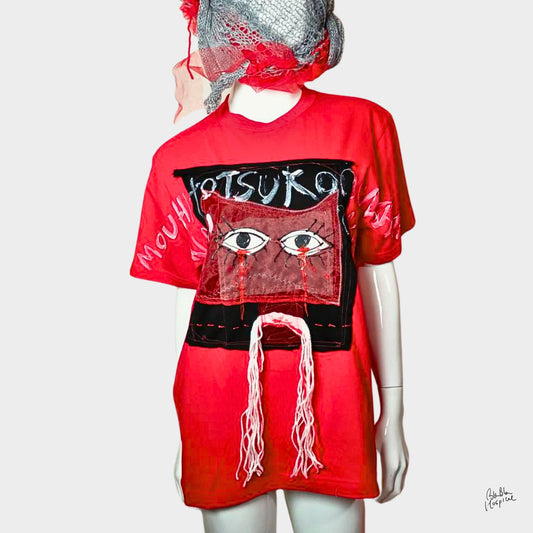 Twinmood – No.02b | “目の気配” T-shirt (Red)