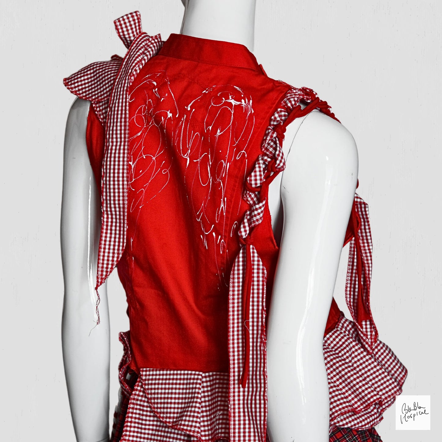 Original Knit Patch and Gingham Check Design Red Sleeveless Top