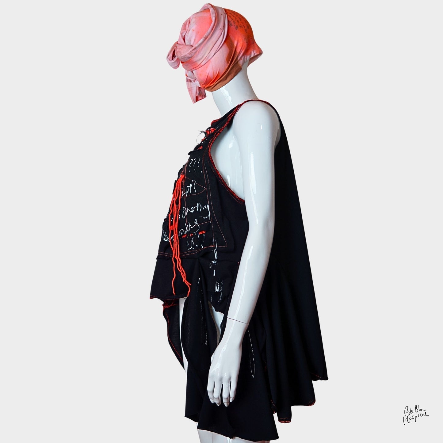 Twinmood – No.01b | スリーブレスブラックトップス